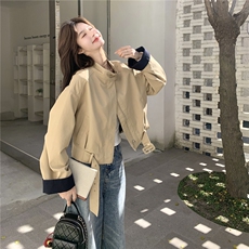 卡其色短款工装风衣夹克外套女春秋2026新款时尚小个子巨好看上衣，女装短外套，2C159