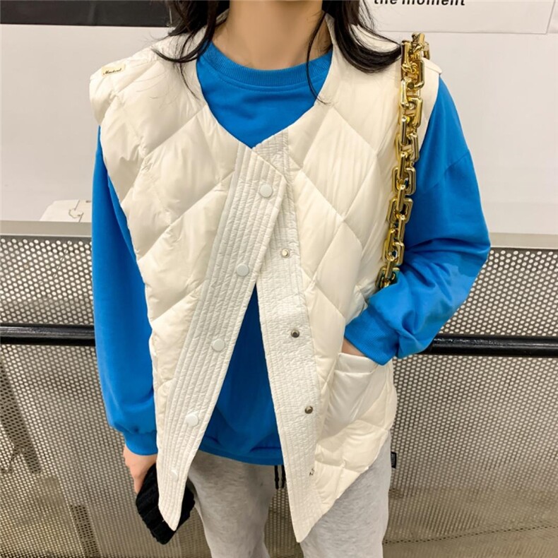 现货菱形格羽绒马甲，女装马甲，依纤