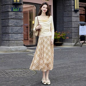 现货2026年春季女新款通用时尚气质优雅针织上衣格子连衣裙两件套，女装套装/套裙，奋斗女王