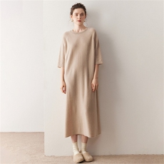 宽松韩版七分袖山羊绒衫女长款毛衣显瘦25秋冬圆领套头针织连衣裙，女装连衣裙，绒创羊绒