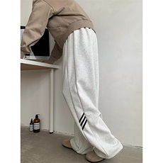 白灰色