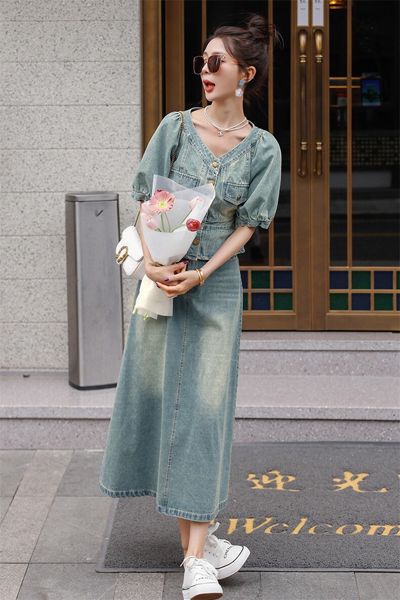 2023年夏季新款女装时尚休闲减龄上衣加半裙牛仔套装,女装套装/套裙,韩蜜菓