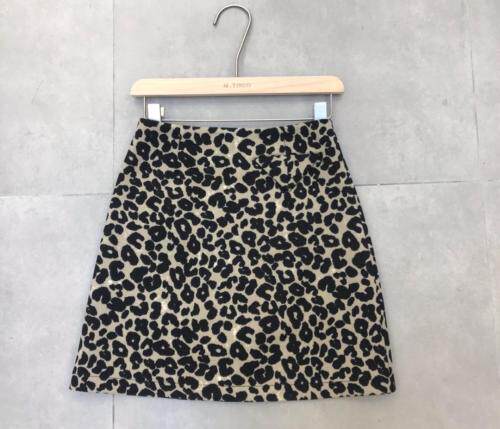 秋款半身裙上新，女装半身裙，麦缇诺