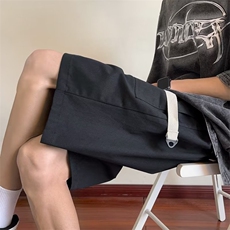 黑色