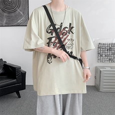 淡绿色