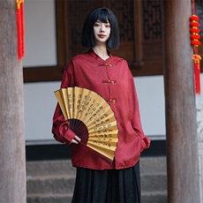酒红色