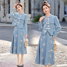 2026春季新款重工刺绣新中式G风流行的漂亮半身裙两件套套装，女装套装/套裙，伊仟回