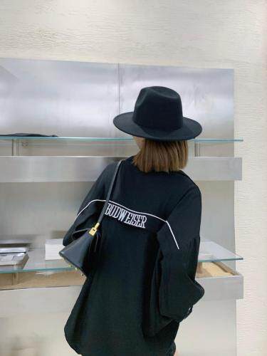 秋装潮牌洋气衬衫，女装衬衫，雪儿伊秀