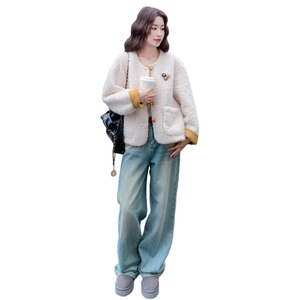 米白色圆领羊羔毛外套女2025冬季新款韩版撞色减龄小个子皮毛一体图片