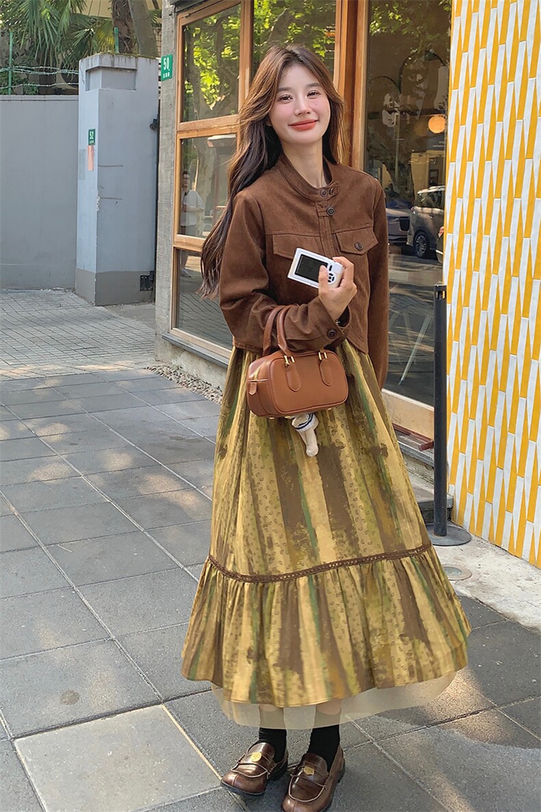2025初春新款扎染设计吊带裙两件套轻复古文艺森系短外套两件套装,女装套装/套裙,浪娴服饰