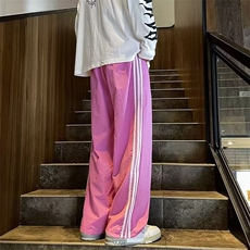 粉红色
