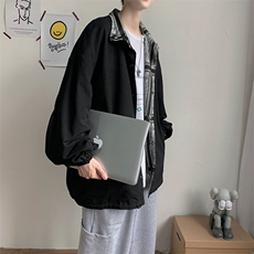黑色