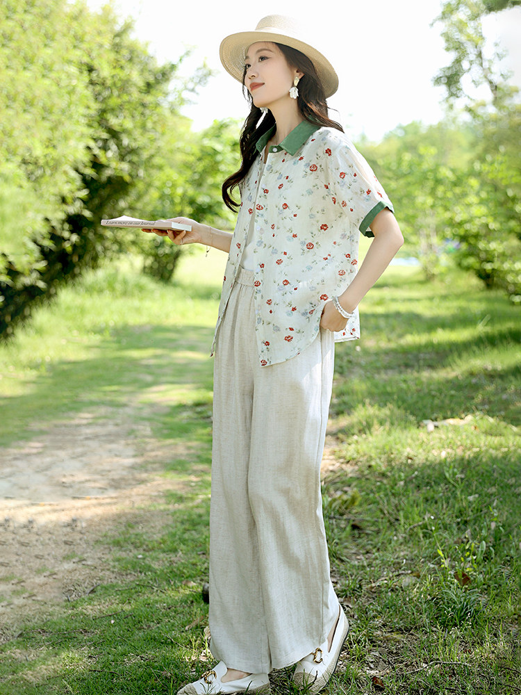 2025夏装新款苎麻碎花上衣复古宽松短袖印花衬衫女设计感碎花衬衣,女装套装/套裙,凝聚力