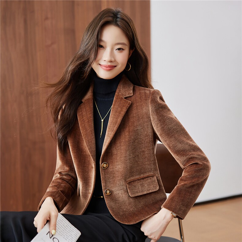 2025秋装新款小个子丝绒气质百搭西装小外套女,女装短外套,苗苗