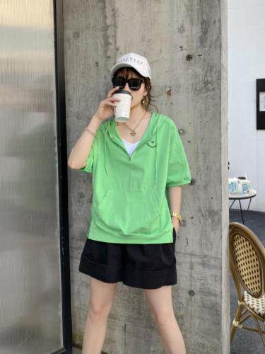 【现货】夏季新款针织防晒纯棉拼接连帽抽绳款笑脸刺绣印花短袖卫，女装，微迪菲