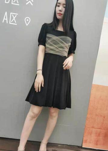 〈现货〉连衣裙，女装连衣裙，伊娜蕾尔