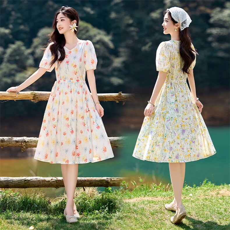 小清新法式碎花连衣裙女2026新款气质V领纯棉漂亮夏日绝美小裙子，女装连衣裙，倪叶myz