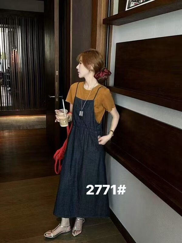 2025简约百搭牛仔背带连衣裙,女装连衣裙,湘姗