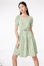 现货夏季气质女人味连衣裙，女装连衣裙，牛牛原创