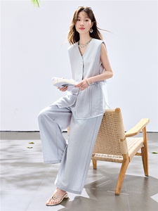 夏季新款现货！2026休闲风阔版拼接小垫肩上衣+松紧腰阔腿裤套装图片