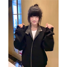 黑色