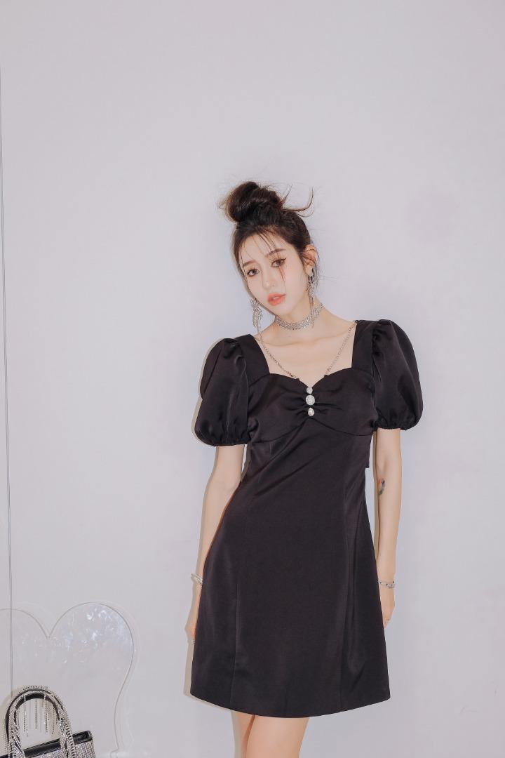 现货夏季泡泡袖新款连衣裙,女装连衣裙,ceelphy