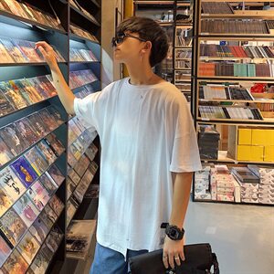 港风夏装拼接上衣 潮流短袖T恤 男宽松日系 T/图片