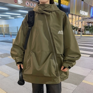 秋款男连帽夹克字母刺绣开叉魔术贴冲锋衣外套JK137 P70图片