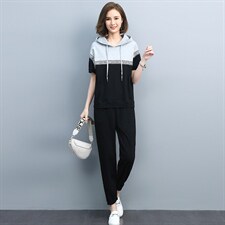 2021夏季新款简约时尚气质撞色连帽休闲舒适两件套，女装套装/套裙，丽影随形