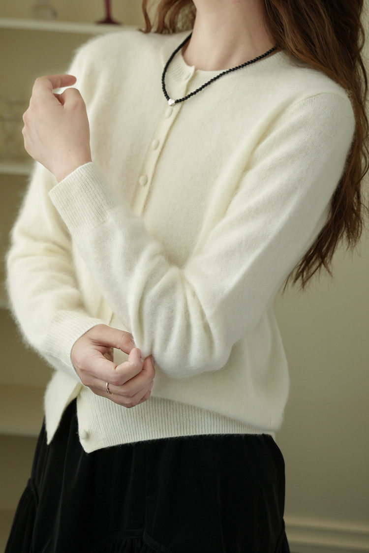 2025时尚简约百搭拉毛包扣开衫，女装针织衫/毛衣，美轩羊绒