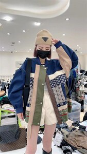 秋装拼针织外套图片