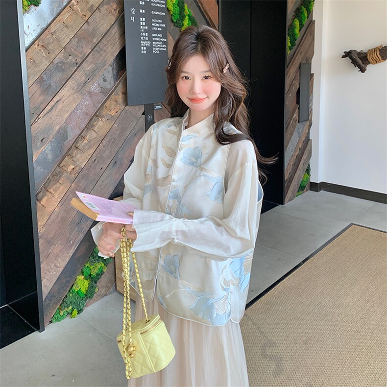 国风新中式刺绣印花高级感马甲女2025年春新款小个子别致打底上衣,女装马甲,纯色衣恋