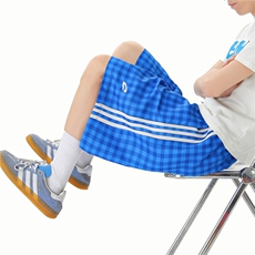 蓝色