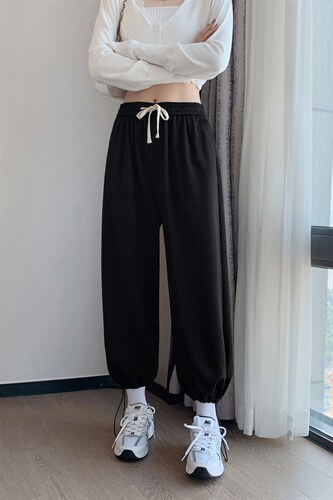 灰色