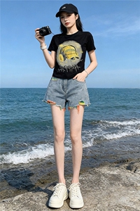 女夏季新款韩版运动休闲套装卡通印花圆领短袖宽松牛仔短裤两件套图片