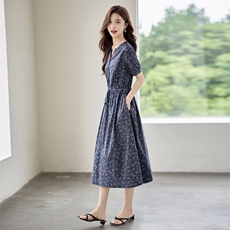 时尚碎花棉麻短袖连衣裙女2026夏季新款收腰显瘦休闲气质V领裙子，女装连衣裙，倪叶myz
