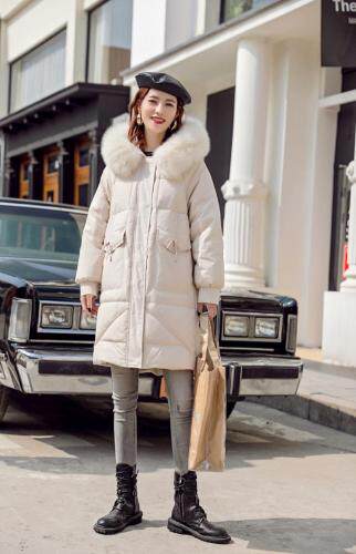 时尚羽绒服，女装羽绒服，变格