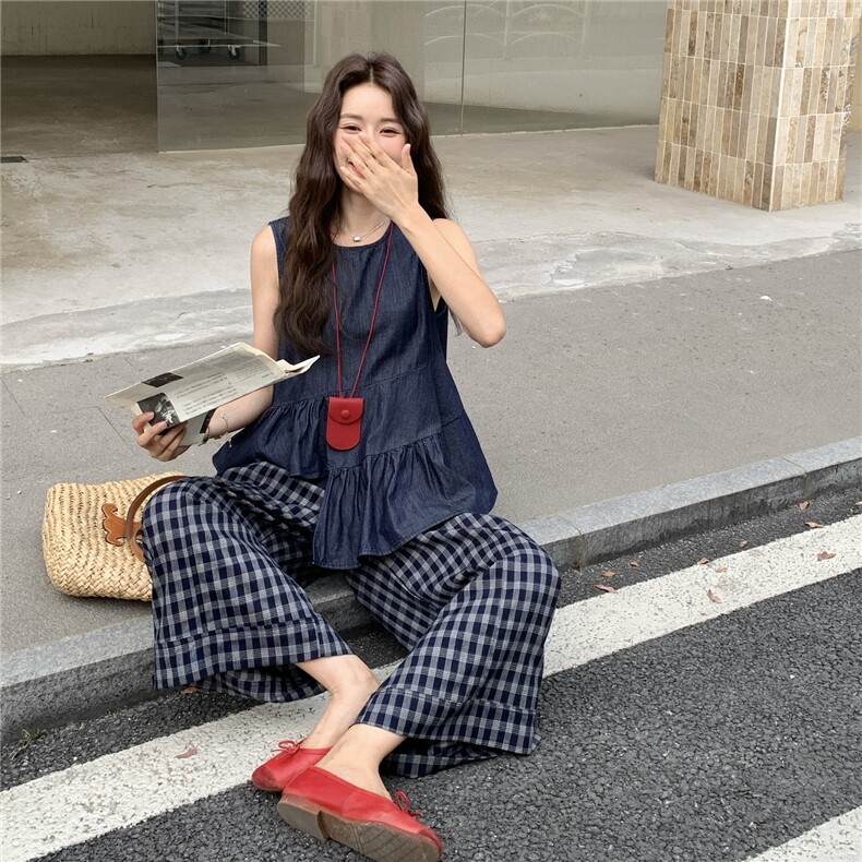 盐甜系穿搭荷叶边无袖上衣套装女夏新款休闲显瘦格子阔腿裤两件套,女装套装/套裙,2C209