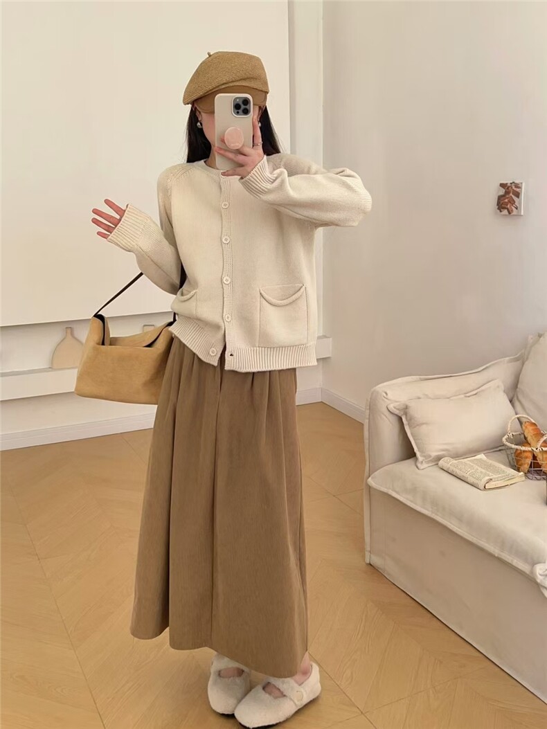 2025年秋季通勤套头单件时尚百搭加厚双口袋圆领开衫，女装针织衫/毛衣，暖烁特种纱工厂店