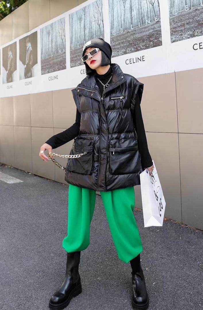 2021新款羽绒服马甲，女装羽绒服，优彩