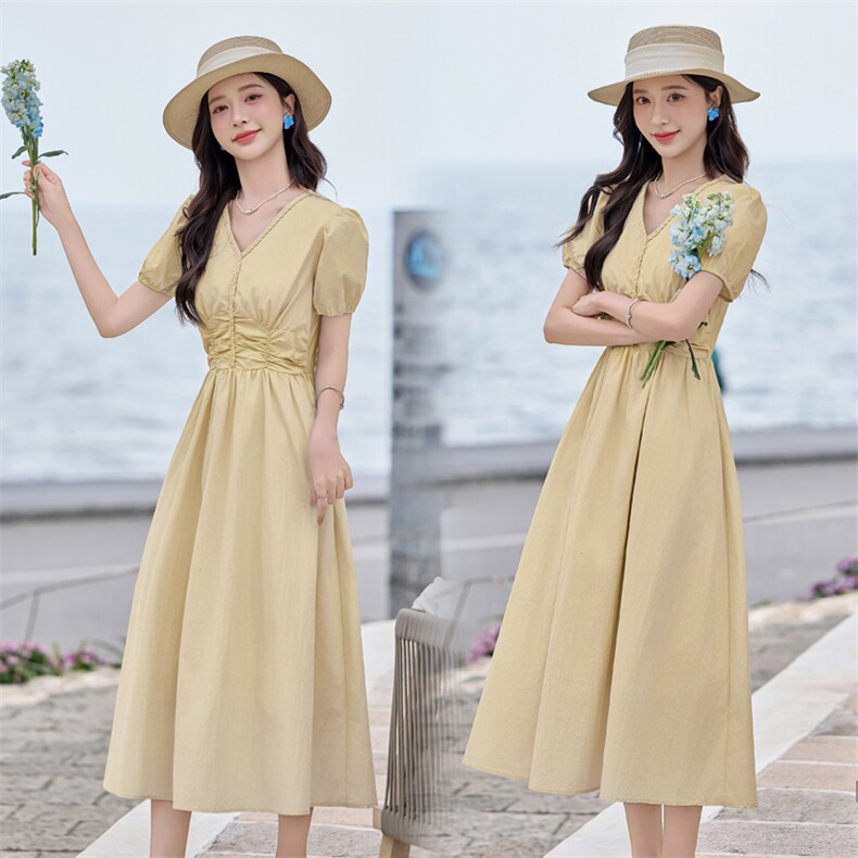 法式盐系时尚气质长裙女2024夏季款高级感显瘦泡泡袖褶V领连衣裙，女装连衣裙，贝蕾酷儿