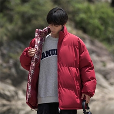 酒红色