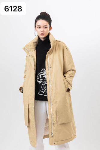 现货风衣羽绒服，女装风衣，佳拉佳丝