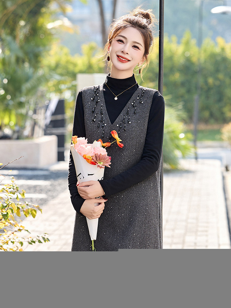 名媛小香风连衣裙两件套女2025春季新款重工钉珠毛呢背带裙打底衫,女装套装/套裙,罗腾