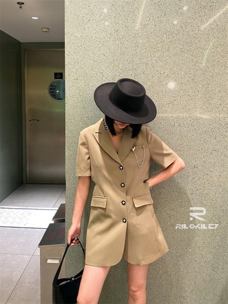 2022秋装新款西装裙，女装西装，雷洛奇丽