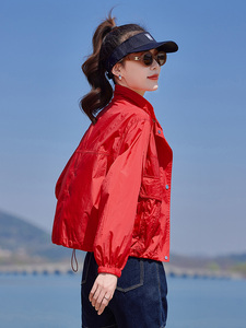 2026夏季新款韩版时尚休闲连帽防晒衣女宽松显瘦短款外套薄款上衣图片 2026夏季新款韩版时尚休闲连帽防晒衣女宽松显瘦短款外套薄款上衣图片