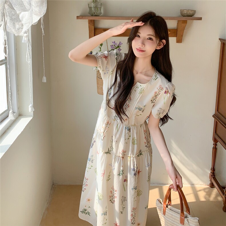 清纯少女森系白色碎花连衣裙2025夏季独特漂亮文艺风大摆掐腰长裙,女装连衣裙,浙宝208