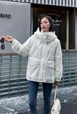 现货冬装新款羽绒服，女装羽绒服，迪蔓君翔