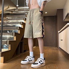卡其色