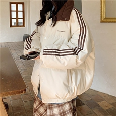米白色